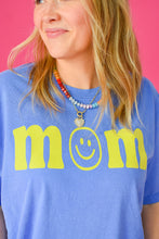 Load image into Gallery viewer, Mom Smile Tee