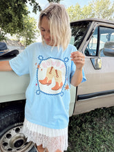 Load image into Gallery viewer, Howdy Boots Tee