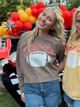 Load image into Gallery viewer, Kansas City Vintage Cropped Crewneck