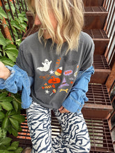 Load image into Gallery viewer, Halloween Doodle Tee