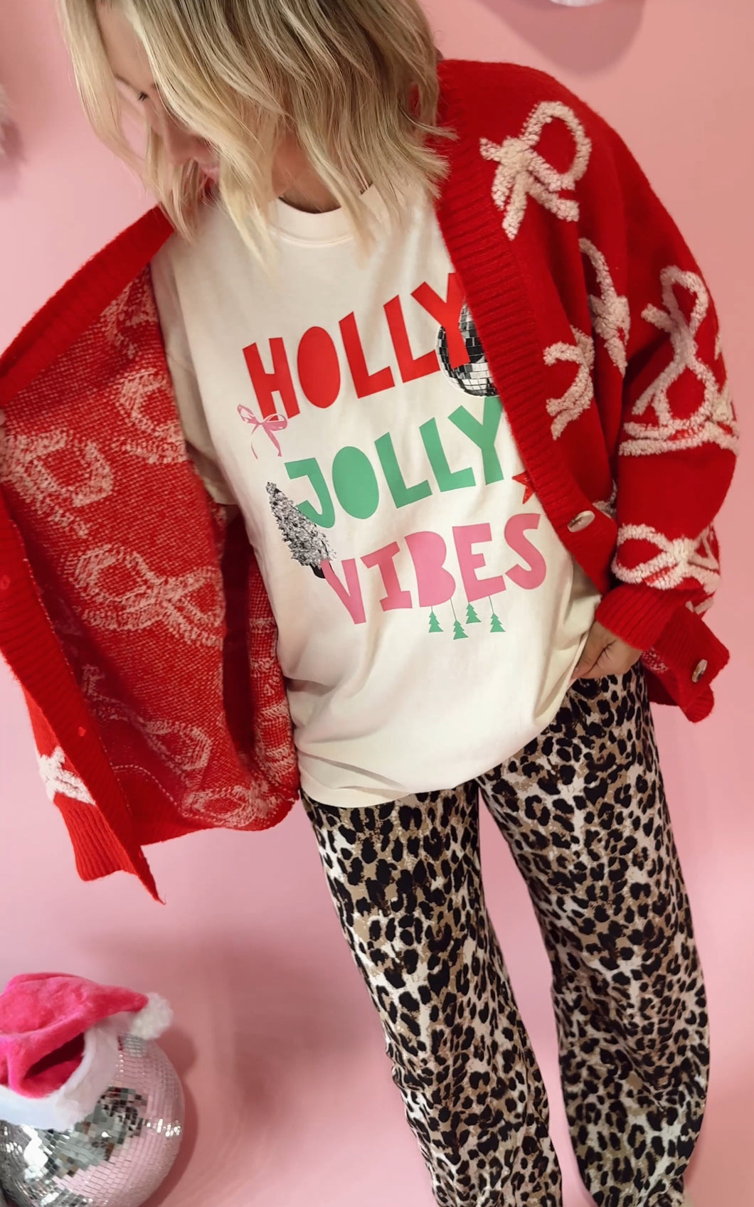 Holly Jolly Vibes Tee