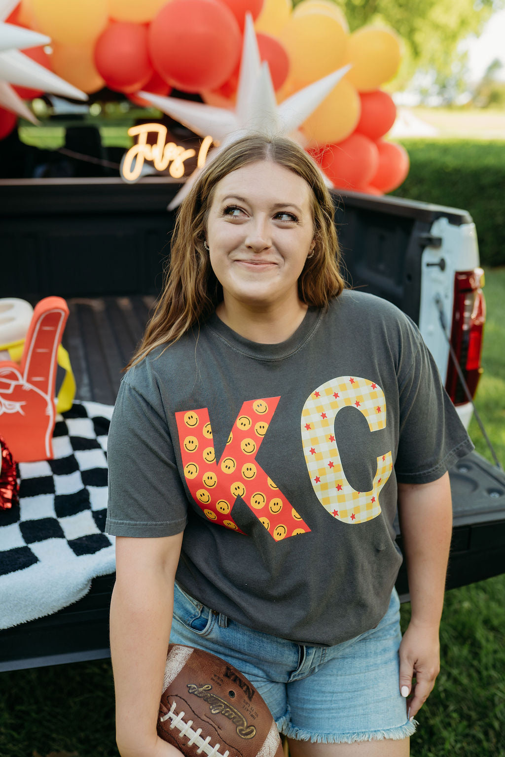 KC x Smiles Tee | Charcoal
