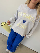 Load image into Gallery viewer, Favorite Aunt Crewneck
