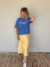 Load image into Gallery viewer, Raise Your Hand Tee
