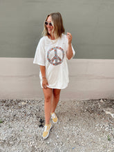 Load image into Gallery viewer, Peace Out Oversized Tee
