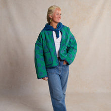 Load image into Gallery viewer, Vintage Gold Astrid

